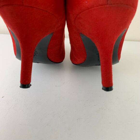 Life Stride Size 10M Pointed Toe Faux Suede Comfort Pumps Red Heels Holiday - Picture 9 of 13